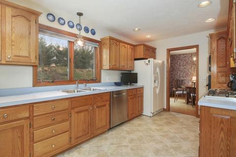 25 Shaker Dr, Bourne, MA 02532 photo 7
