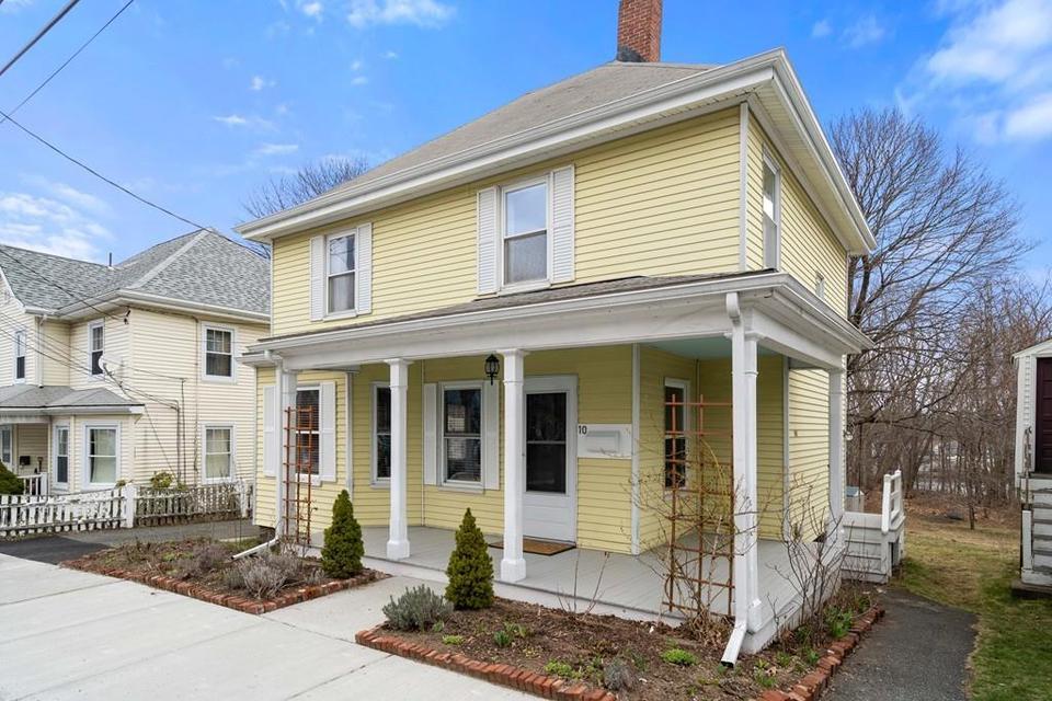 10 Woodland Ave, Beverly, MA 01915 38 Photos MLS 72638232 Movoto