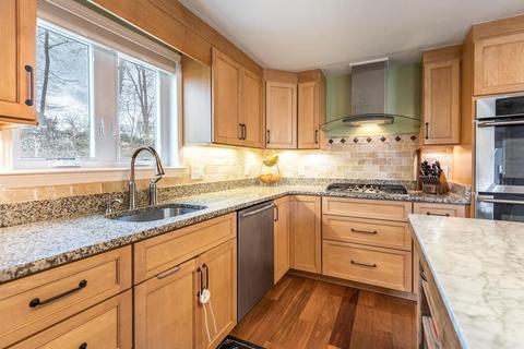 7 Alma Ln, Danvers, MA 01923 photo 14