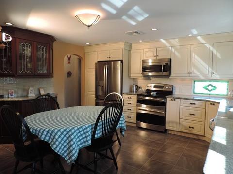98 Moore Ave, Worcester, MA 01602 photo 8