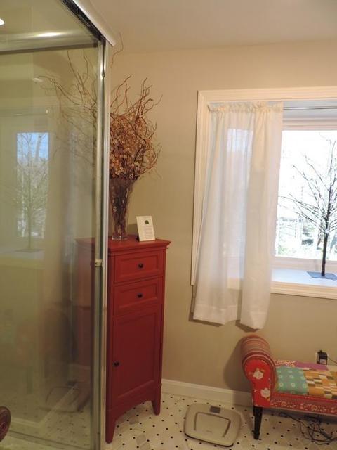 98 Moore Ave, Worcester, MA 01602 photo 33