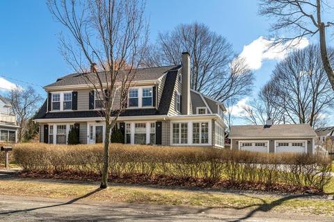 237 Lothrop St, Beverly, MA 01915 photo 1