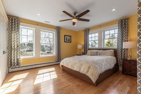 237 Lothrop St, Beverly, MA 01915 photo 16