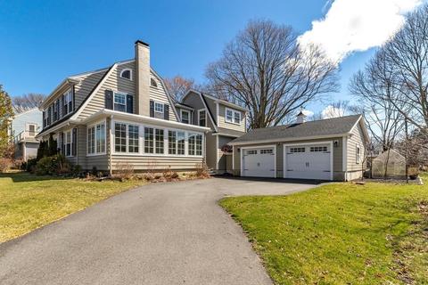 237 Lothrop St, Beverly, MA 01915 photo 2