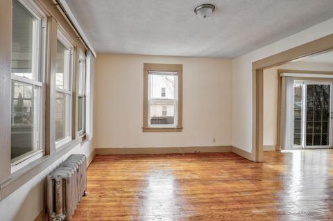 19 Milton St, Springfield, MA 01151 photo 9