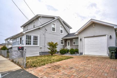 19 Milton St, Springfield, MA 01151 photo 2
