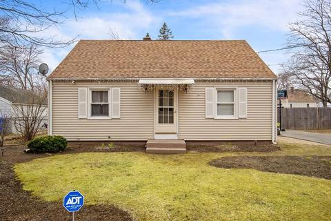 814 Grayson Dr, Springfield, MA 01119 photo 1
