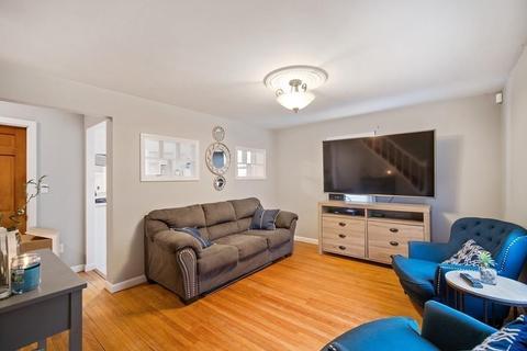 814 Grayson Dr, Springfield, MA 01119 photo 5