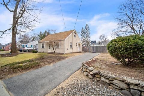 814 Grayson Dr, Springfield, MA 01119 photo 25
