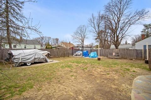 814 Grayson Dr, Springfield, MA 01119 photo 20