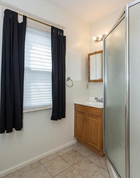 40 Powell Ave, Springfield, MA 01118 photo 16