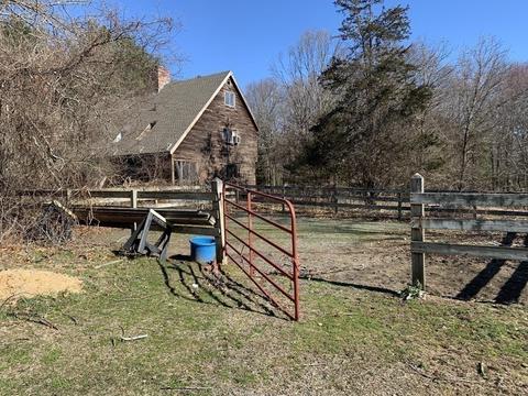 100 Wethersfield St, Rowley, MA 01969 photo 2