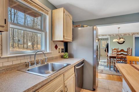 15 Corbin Rd, Dudley, MA 01571 photo 9