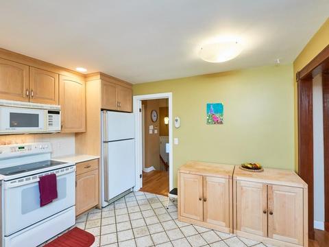 48 Endicott St, Dedham, MA 02026 photo 9