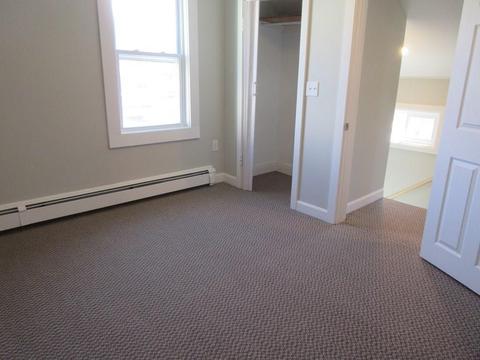 35 Hall St, Fall River, MA 02724 photo 9