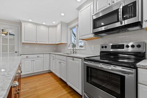 147 Gardner, Hingham, MA 02043 photo 5