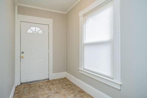 1446 Dwight St, Springfield, MA 01107 photo 2