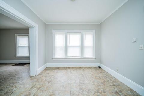 1446 Dwight St, Springfield, MA 01107 photo 7