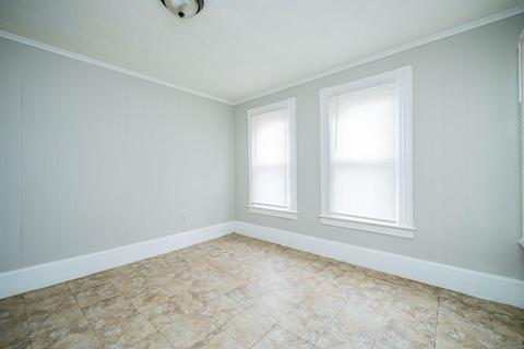 1446 Dwight St, Springfield, MA 01107 photo 6