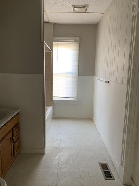1446 Dwight St, Springfield, MA 01107 photo 10