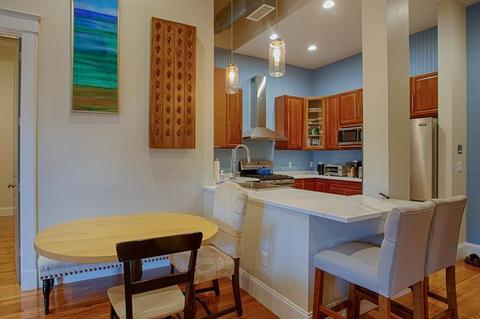 12 Lothrop St #4, Beverly, MA 01915 photo 3
