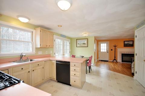 16 Dettling Rd, Maynard, MA 01754 photo 12