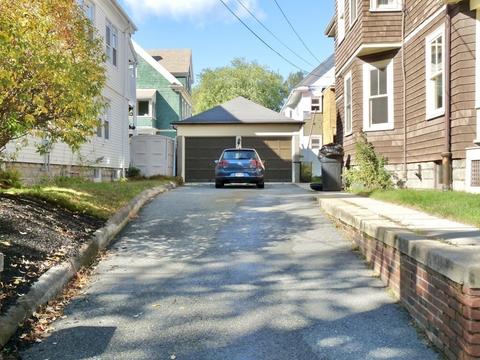 28 Everett St, Arlington, MA 02474 photo 4