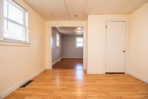 17 Buffum St, Worcester, MA 01603 photo 7