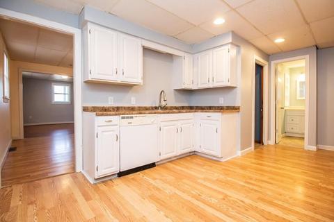 17 Buffum St, Worcester, MA 01603 photo 3
