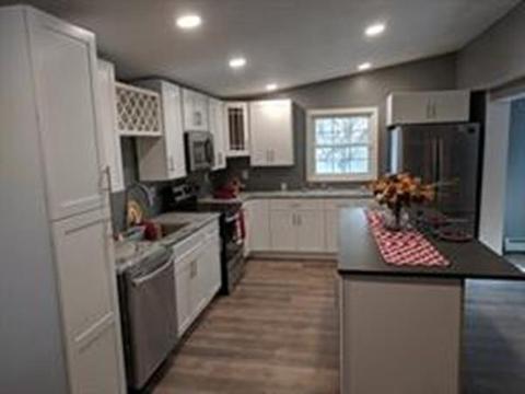 71 Bernard, Springfield, MA 01109 photo 5
