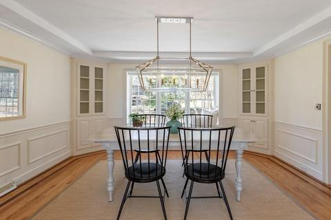 8 Larch Rd, Acton, MA 01720 photo 6