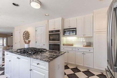 8 Larch Rd, Acton, MA 01720 photo 10