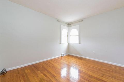 407 Mower St, Worcester, MA 01602 photo 11