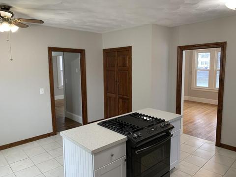 28 Blodgett St, Springfield, MA 01108 photo 13