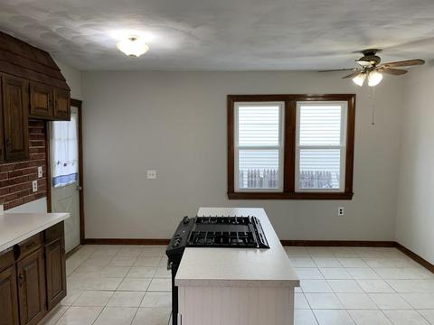 28 Blodgett St, Springfield, MA 01108 photo 12