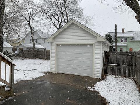 28 Blodgett St, Springfield, MA 01108 photo 5