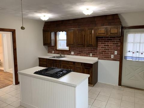 28 Blodgett St, Springfield, MA 01108 photo 14