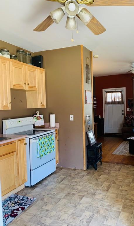 55 Southhold Rd, Worcester, MA 01607 photo 11