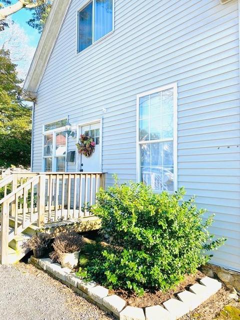 55 Southhold Rd, Worcester, MA 01607 photo 2