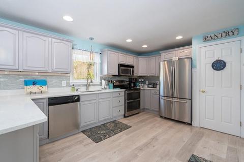 413 E State St, Granby, MA 01033 photo 13