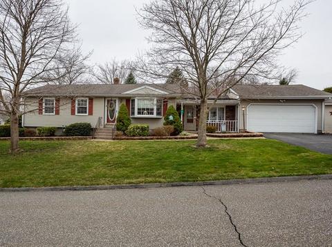 91 Borys Cir, Chicopee, MA 01013 photo 1
