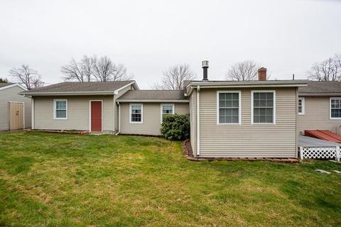 91 Borys Cir, Chicopee, MA 01013 photo 33