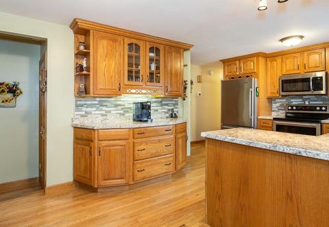91 Borys Cir, Chicopee, MA 01013 photo 11