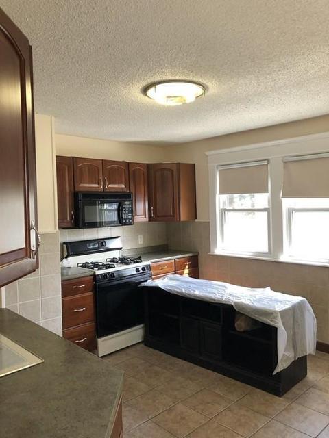103 Duryea St, Springfield, MA 01104 photo 3