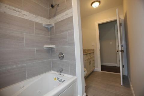 14 Wakefield Ave, Webster, MA 01570 photo 9