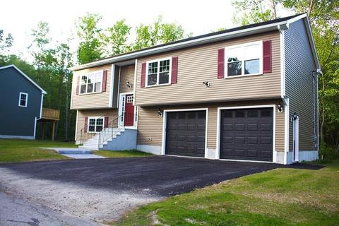 14 Wakefield Ave, Webster, MA 01570 photo 2