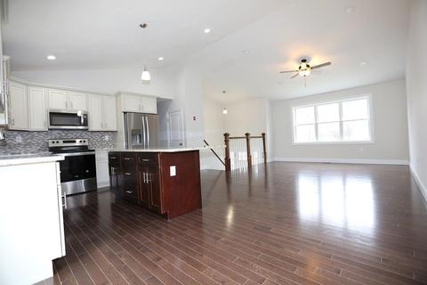 14 Wakefield Ave, Webster, MA 01570 photo 6