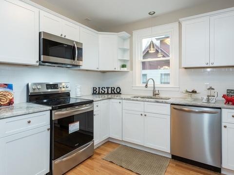 98 Ardmore, Springfield, MA 01104 photo 1