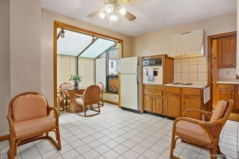 31 Beacon St, Everett, MA 02149 photo 12