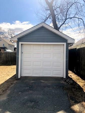 69 Rimmon Ave, Springfield, MA 01107 photo 3